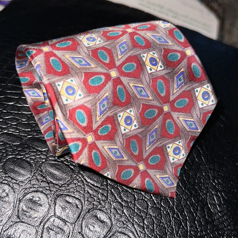Valentino tie